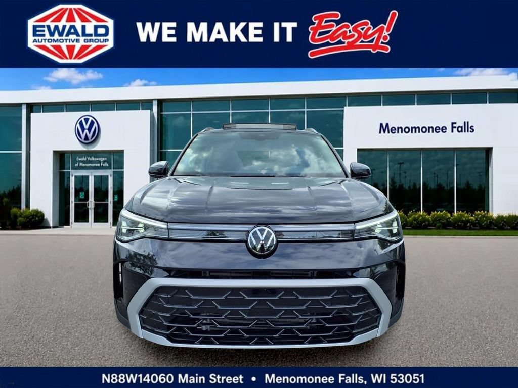 Used 2025 Volkswagen Taos SEL w/ Black Wheel Plus Package AWD/4WD image 2