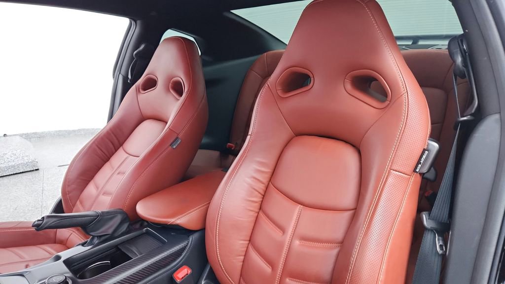 Used 2024 Nissan GT-R Premium w/ Premium Interior Package AWD/4WD image 15