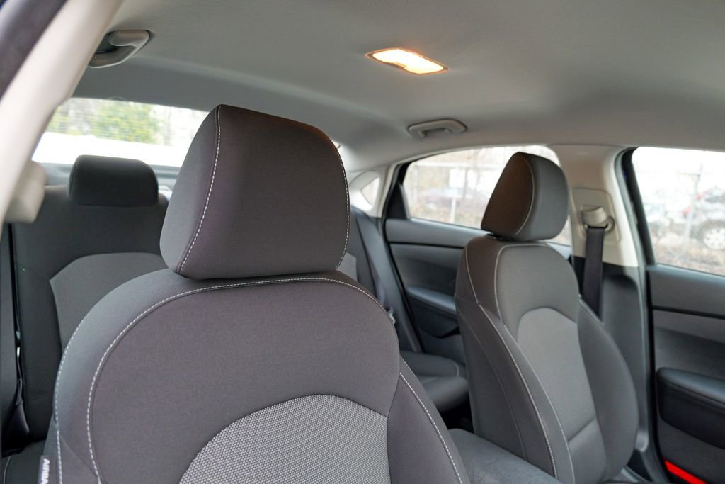 Used 2023 Kia Forte LXS image 34