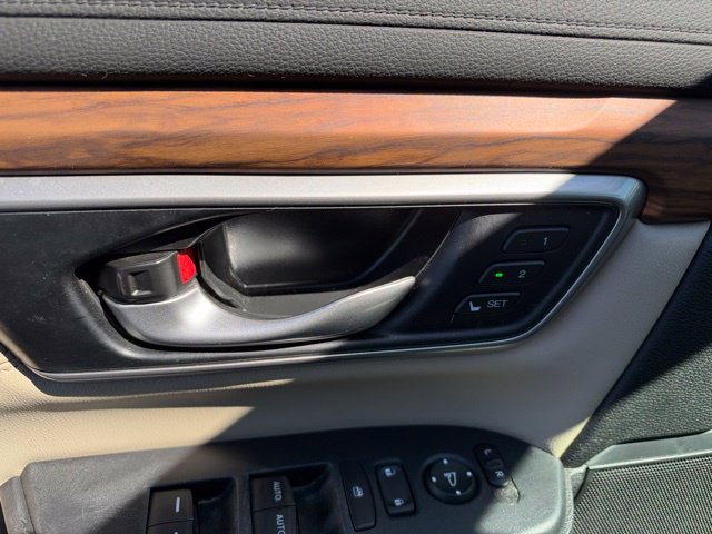 Used 2022 Honda CR-V Touring image 29