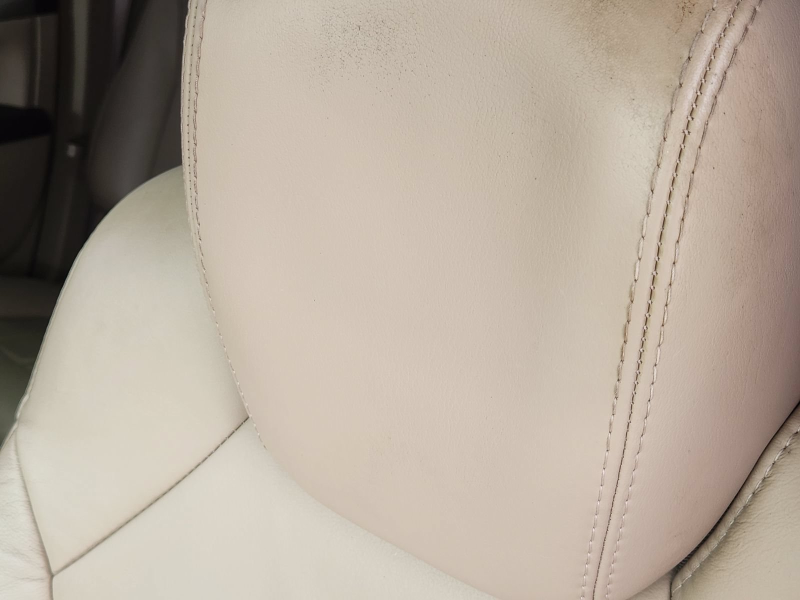 Used 2009 Buick Enclave CXL FWD image 16