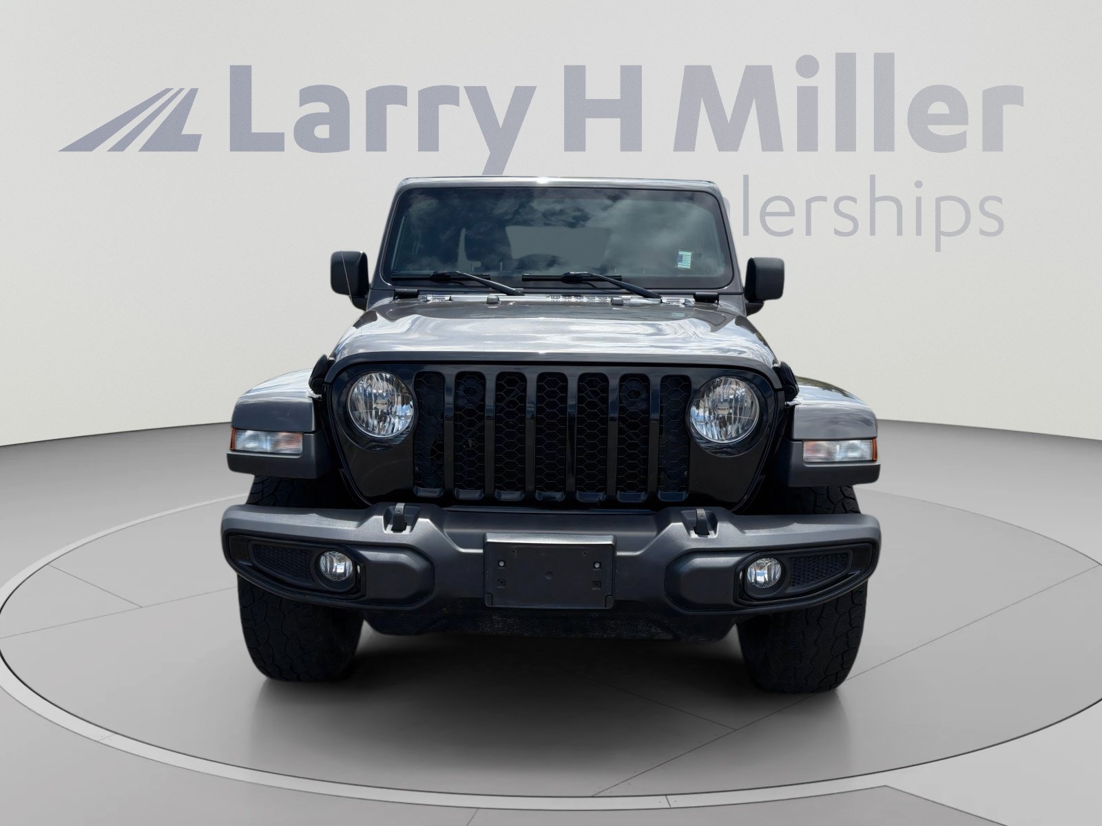 Used 2023 Jeep Gladiator Sport AWD/4WD image 9