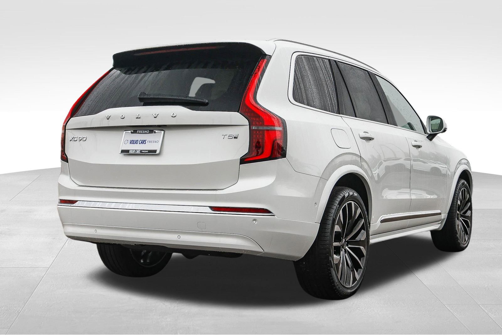 New 2026 Volvo XC90 T8 Ultra w/ Protection Package Premier image 5