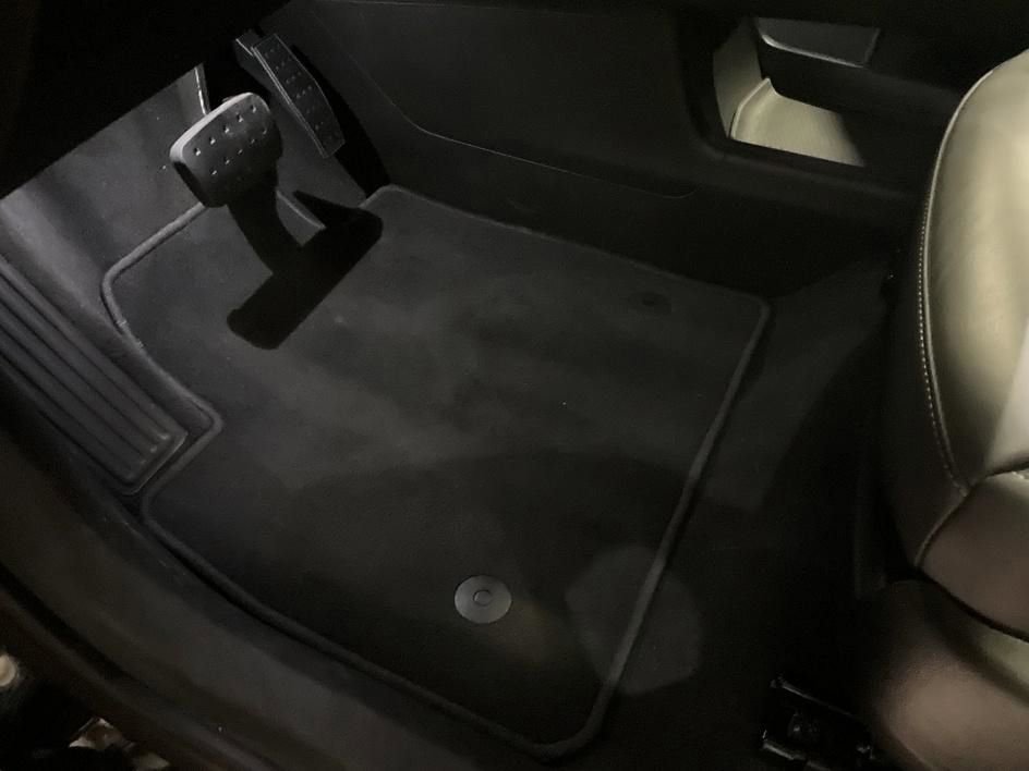 Used 2024 Cadillac XT6 Premium Luxury w/ LPO, Floor Liner Package image 34