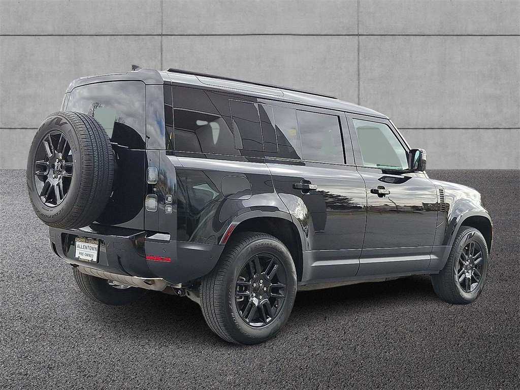 Used 2026 Land Rover Defender 110 S image 4