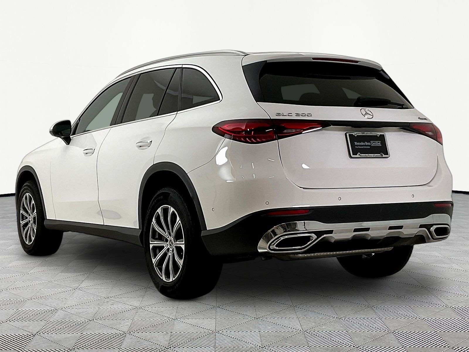 Certified 2023 Mercedes-Benz GLC 300 4MATIC image 4