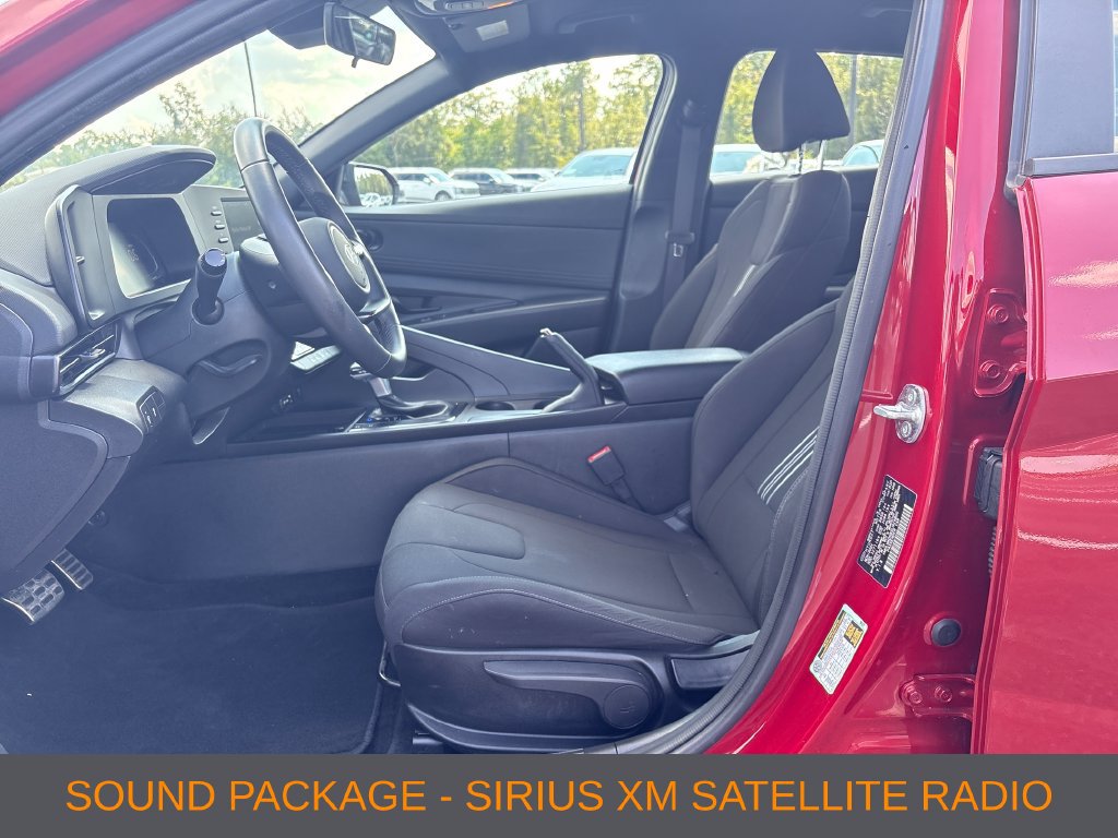 Used 2025 Hyundai Elantra Sport FWD image 4