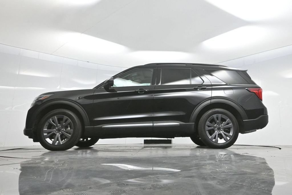 New 2025 Ford Explorer Active w/ Active Comfort Package AWD/4WD image 73