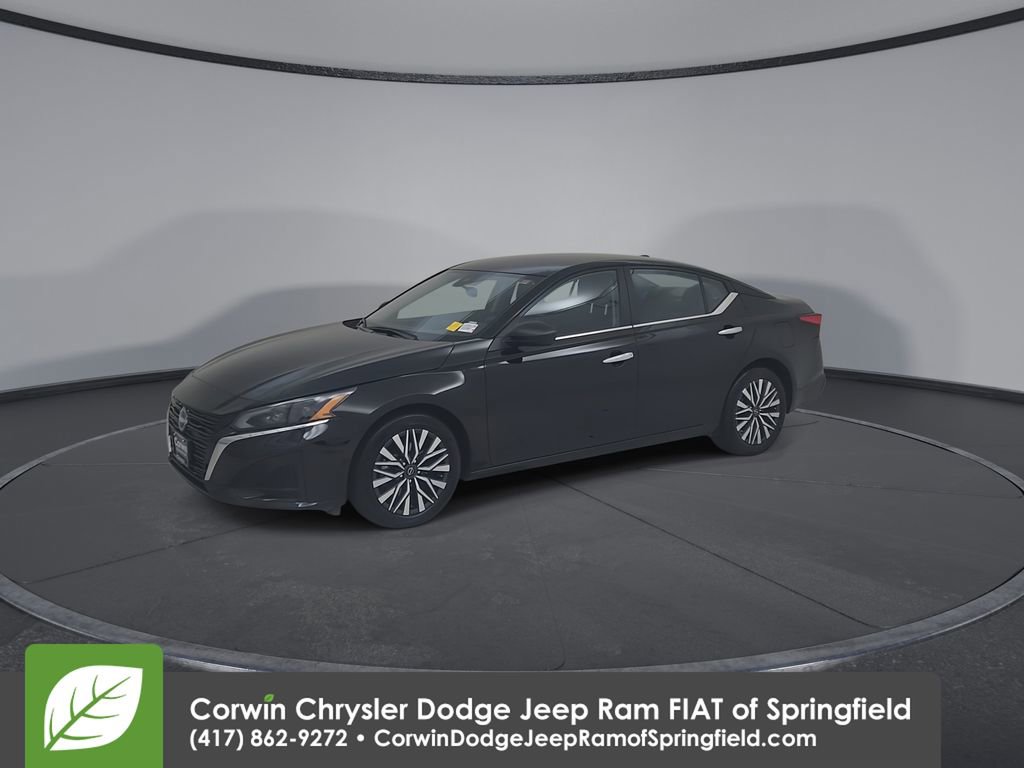 Used 2025 Nissan Altima 2.5 SV image 8