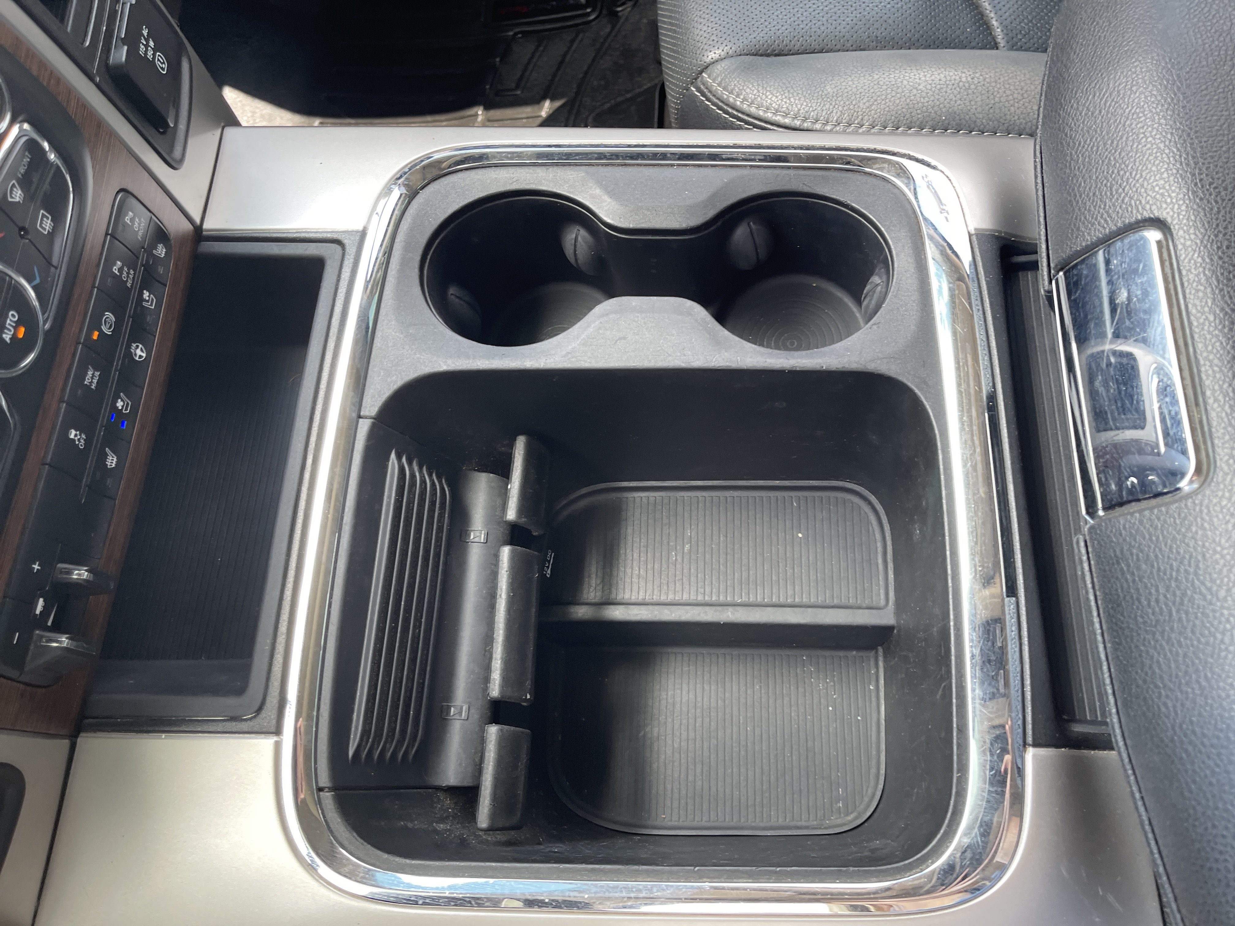 Used 2017 RAM 3500 Laramie w/ Sport Appearance Group AWD/4WD image 33