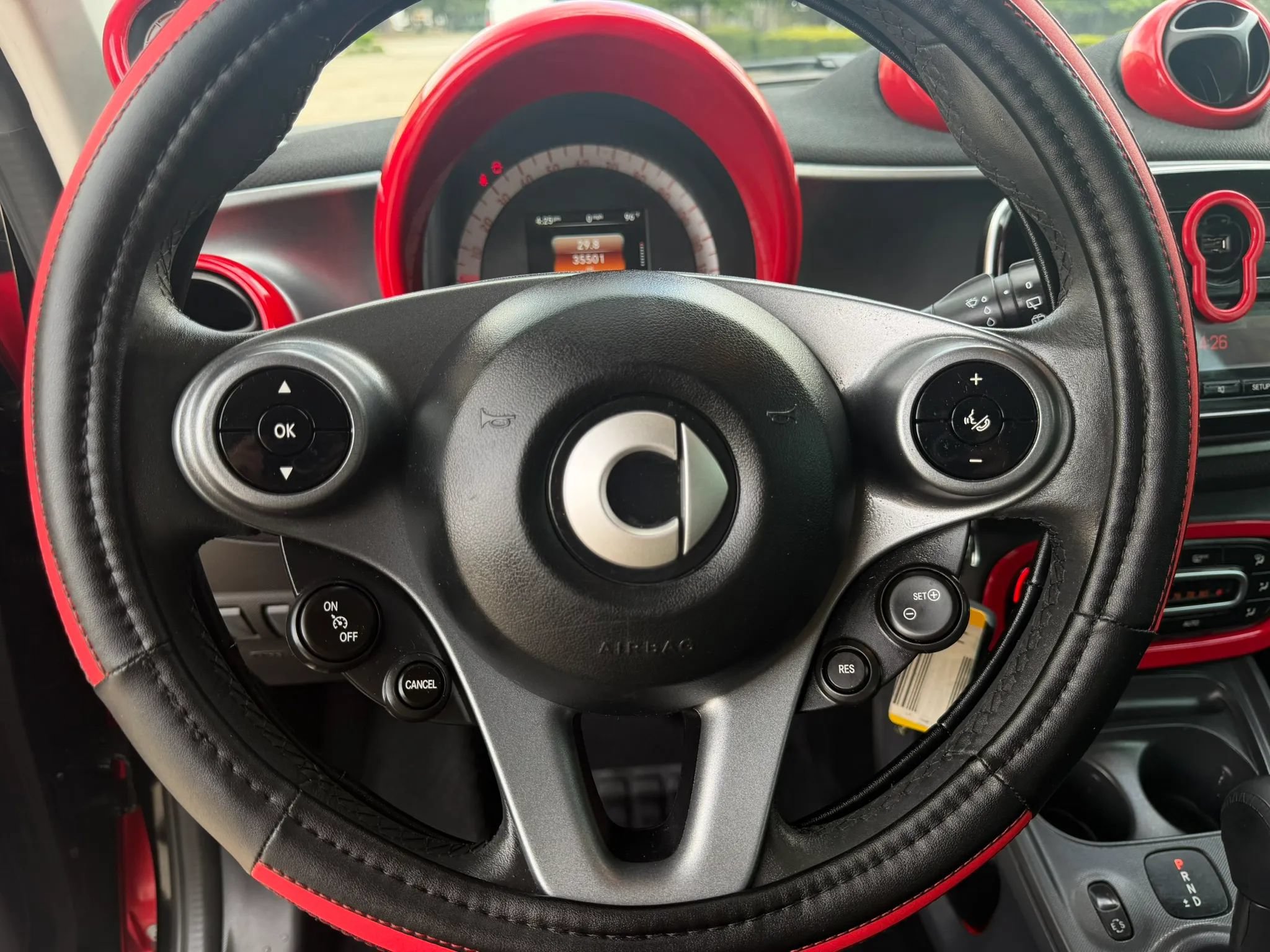 Used 2017 smart fortwo passion RWD image 14