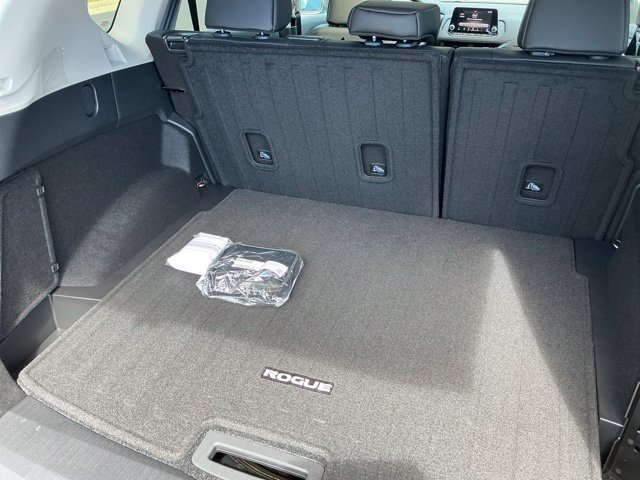 New 2026 Nissan Rogue Dark Armor AWD/4WD image 16
