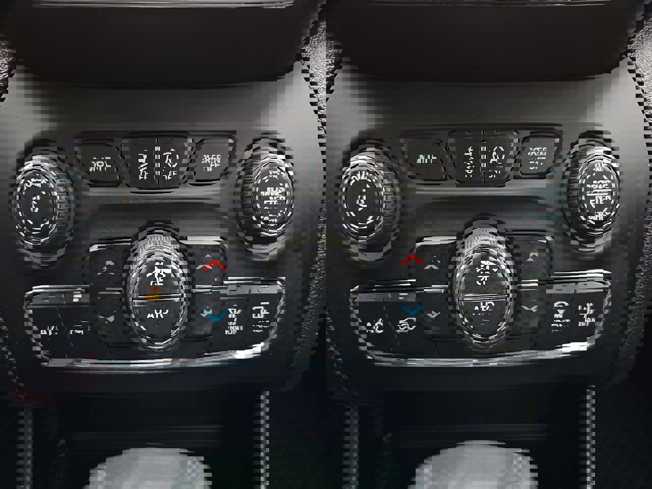 Used 2022 Jeep Cherokee Trailhawk w/ Comfort/Convenience Group image 26