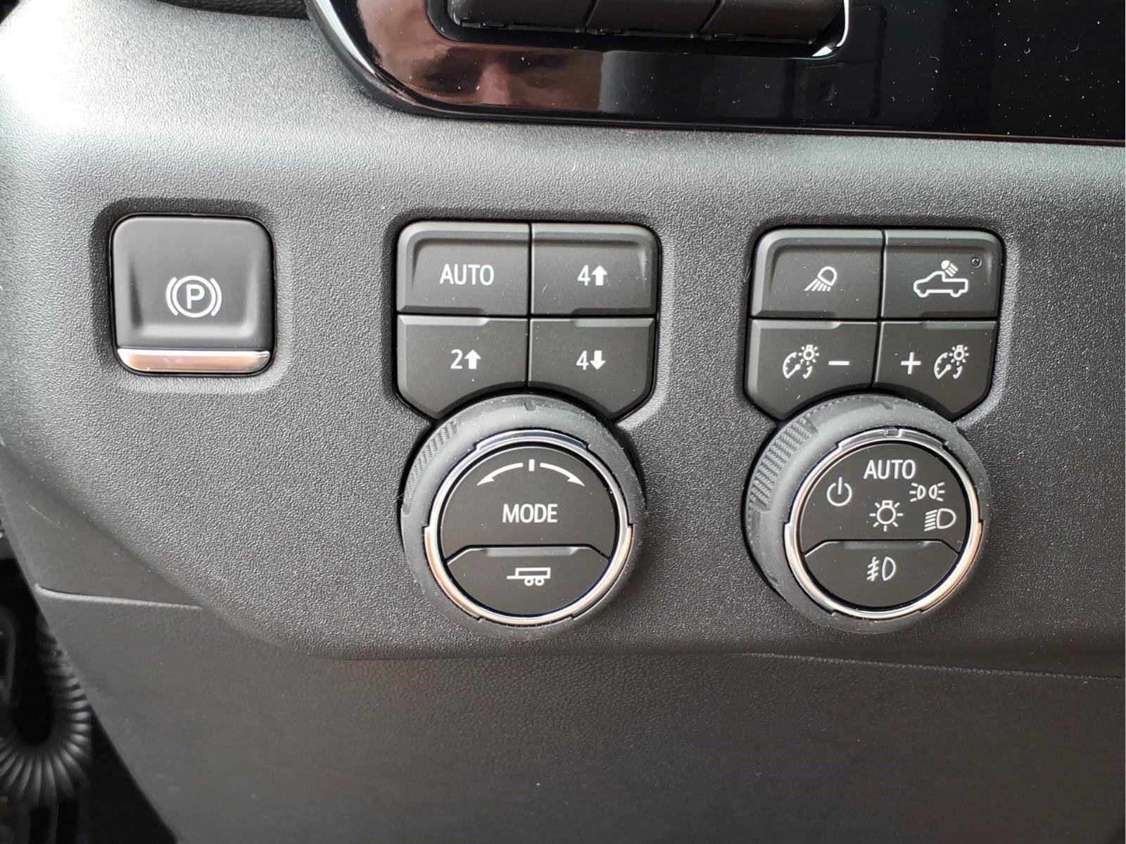 New 2026 Chevrolet Silverado 1500 High Country AWD/4WD image 17