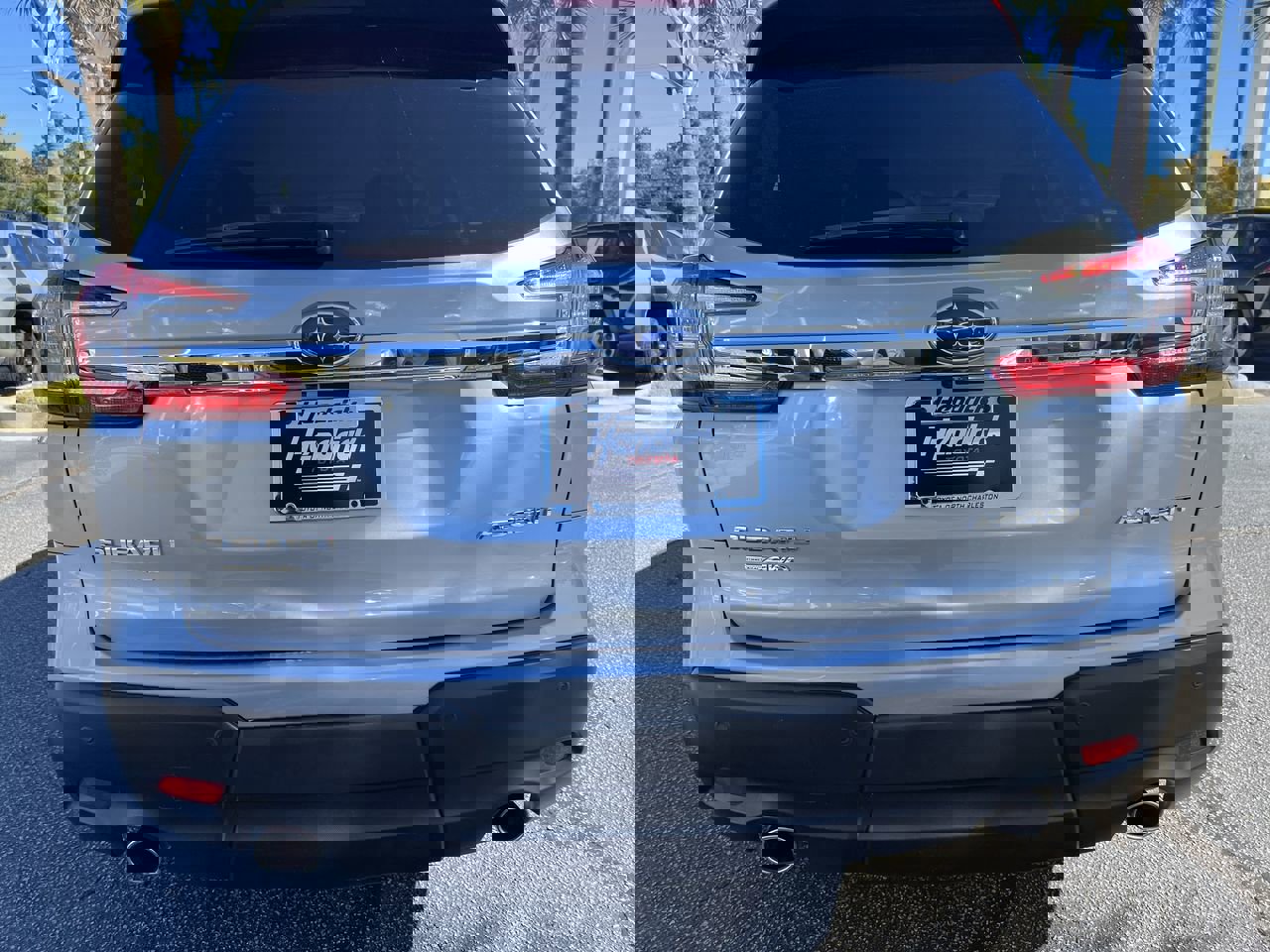 Used 2024 Subaru Ascent Premium w/ Convenience Package image 9