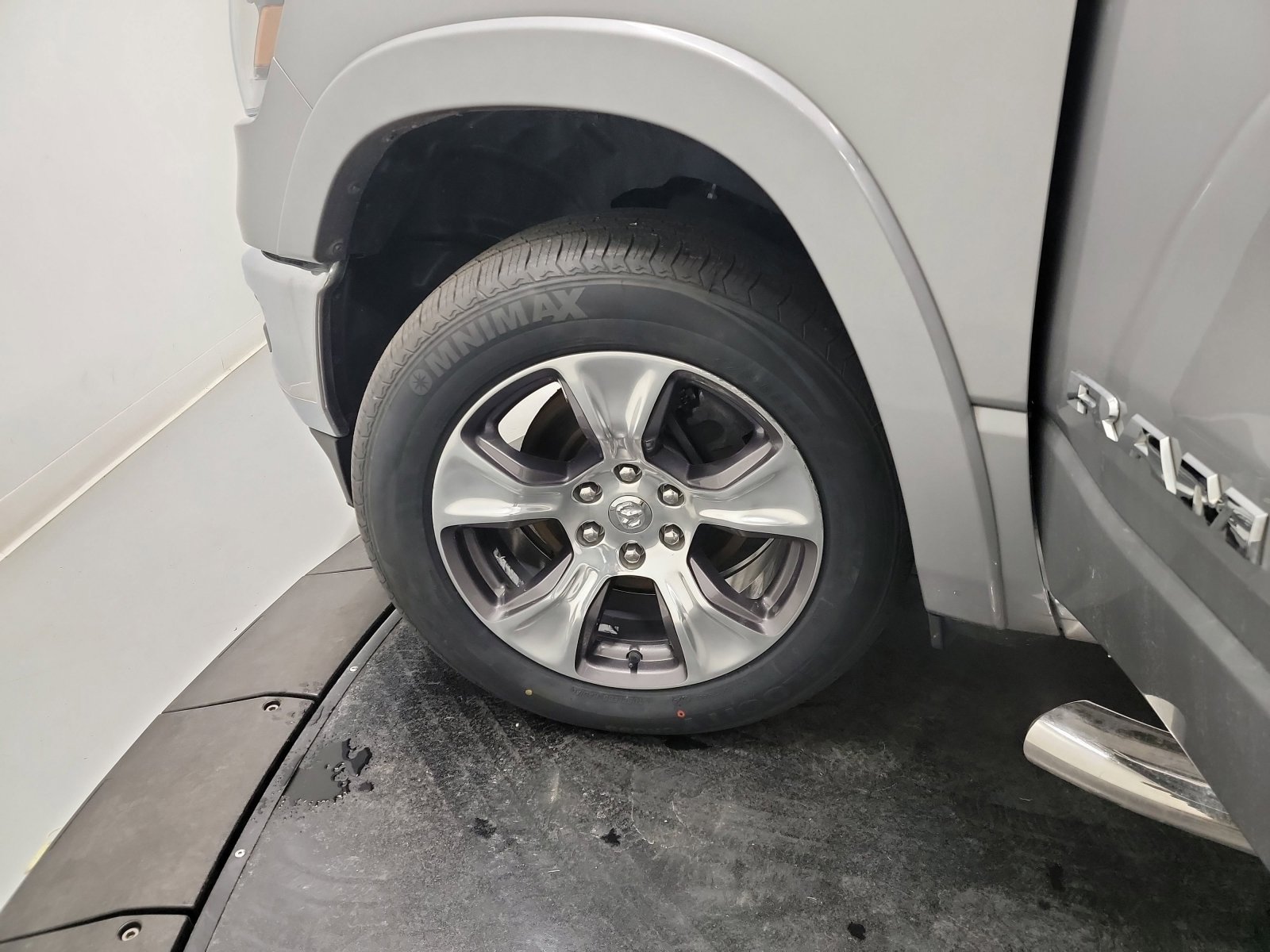 Used 2021 RAM 1500 Laramie image 29