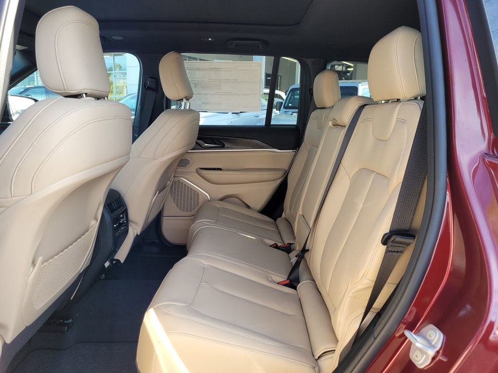 New 2024 Jeep Grand Cherokee Limited 4xe image 12