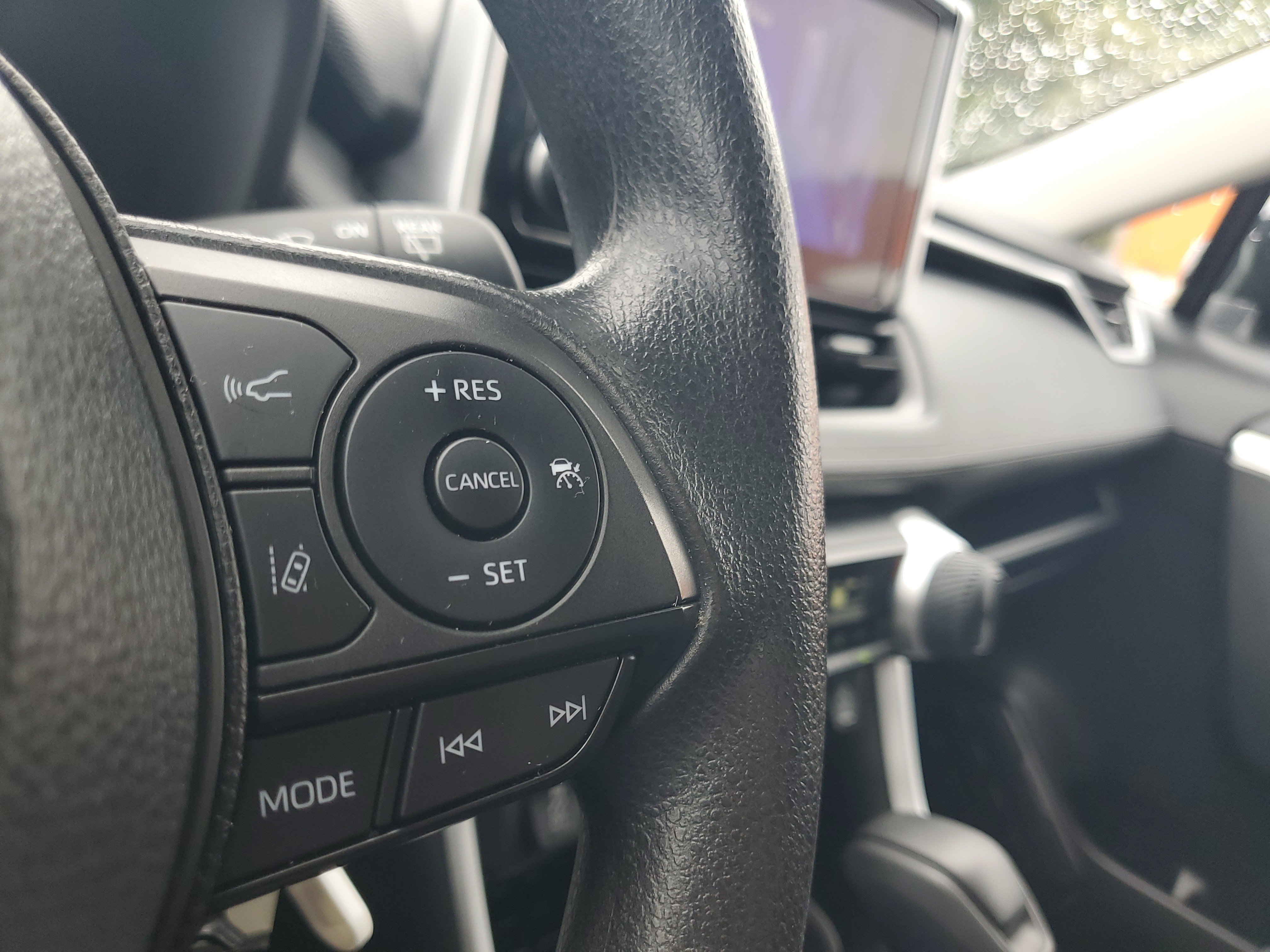 Certified 2024 Toyota RAV4 LE AWD/4WD image 23