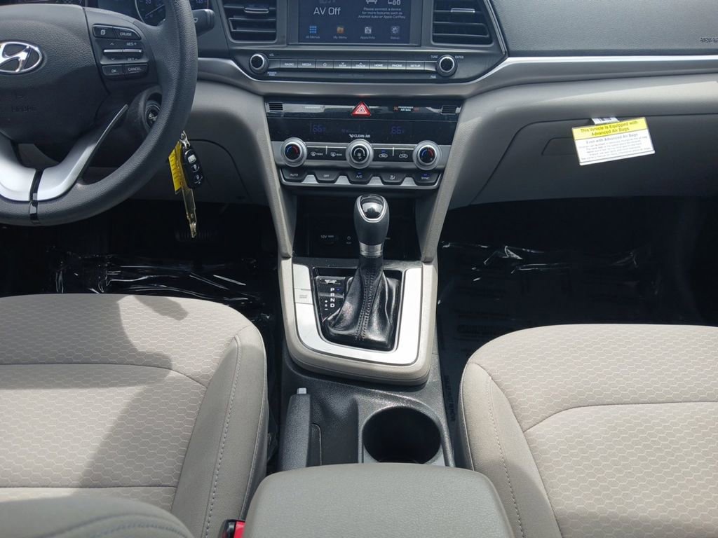 Used 2020 Hyundai Elantra SEL w/ Cargo Package (C1) FWD image 11
