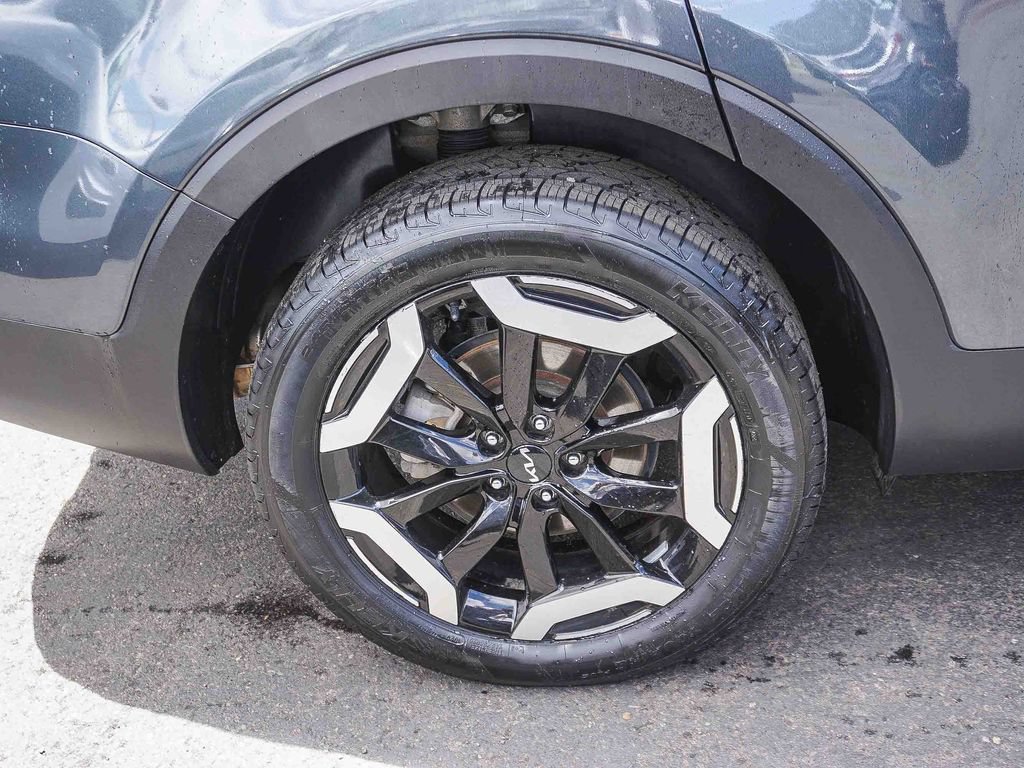 Certified 2023 Kia Telluride S AWD/4WD image 9