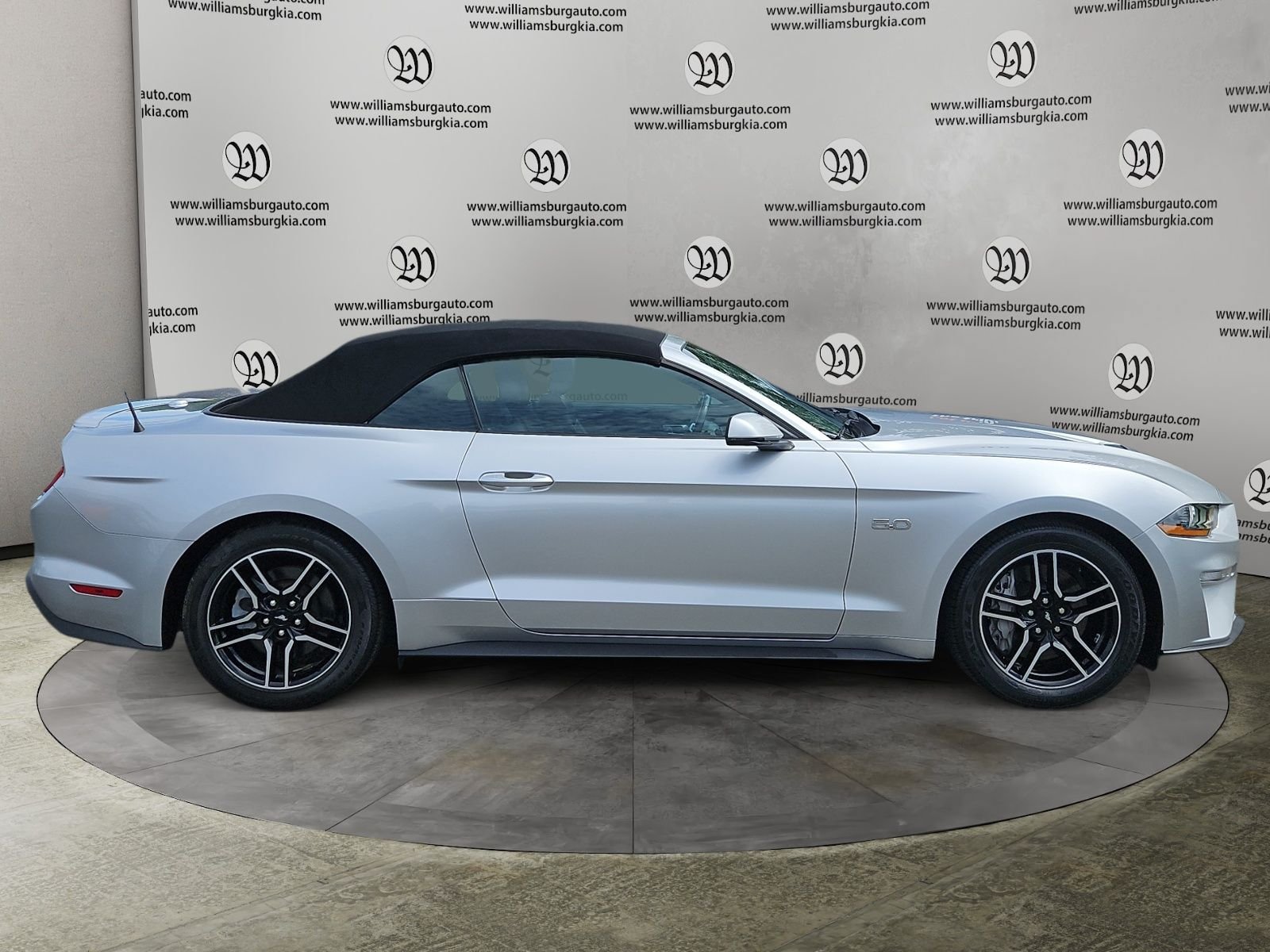 Used 2019 Ford Mustang GT Premium w/ Equipment Group 401A RWD image 6