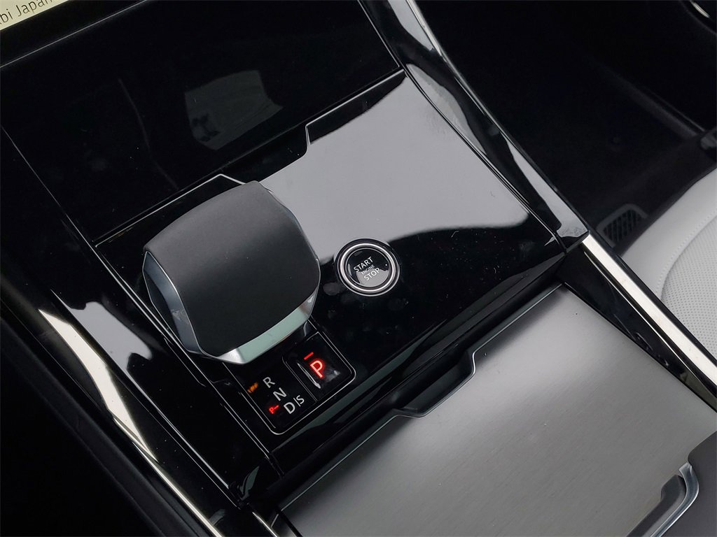 New 2025 Land Rover Range Rover Sport Dynamic SE image 24