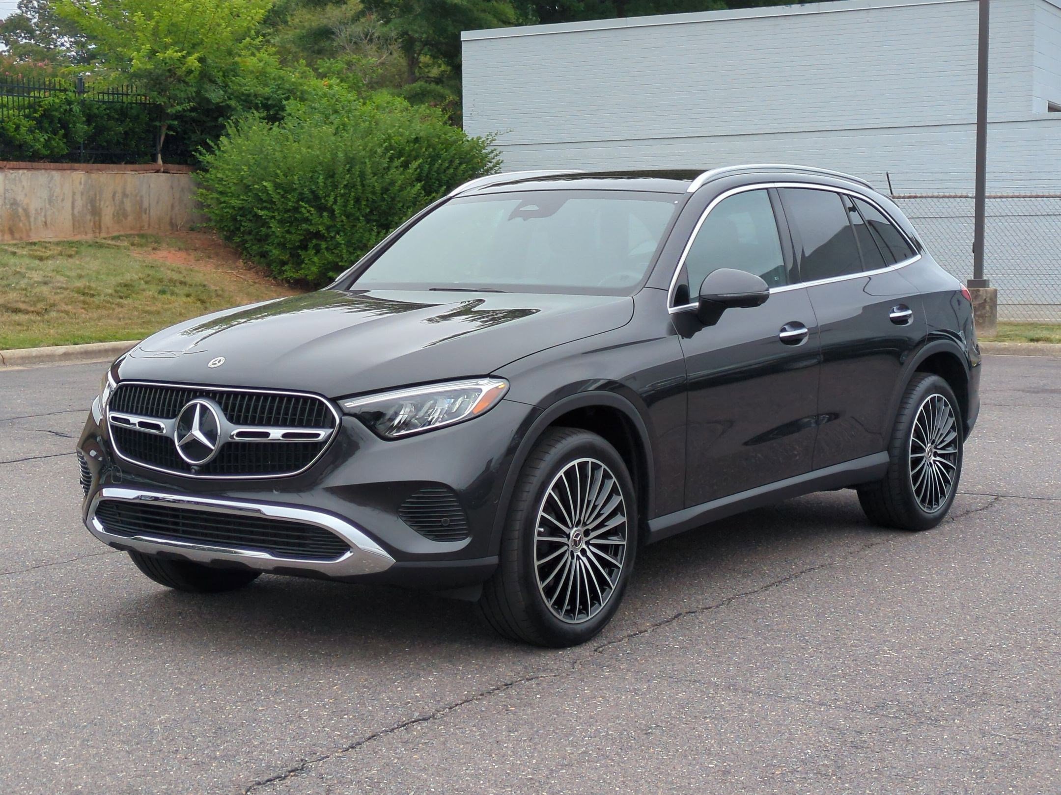 Certified 2025 Mercedes-Benz GLC 300 4MATIC image 7