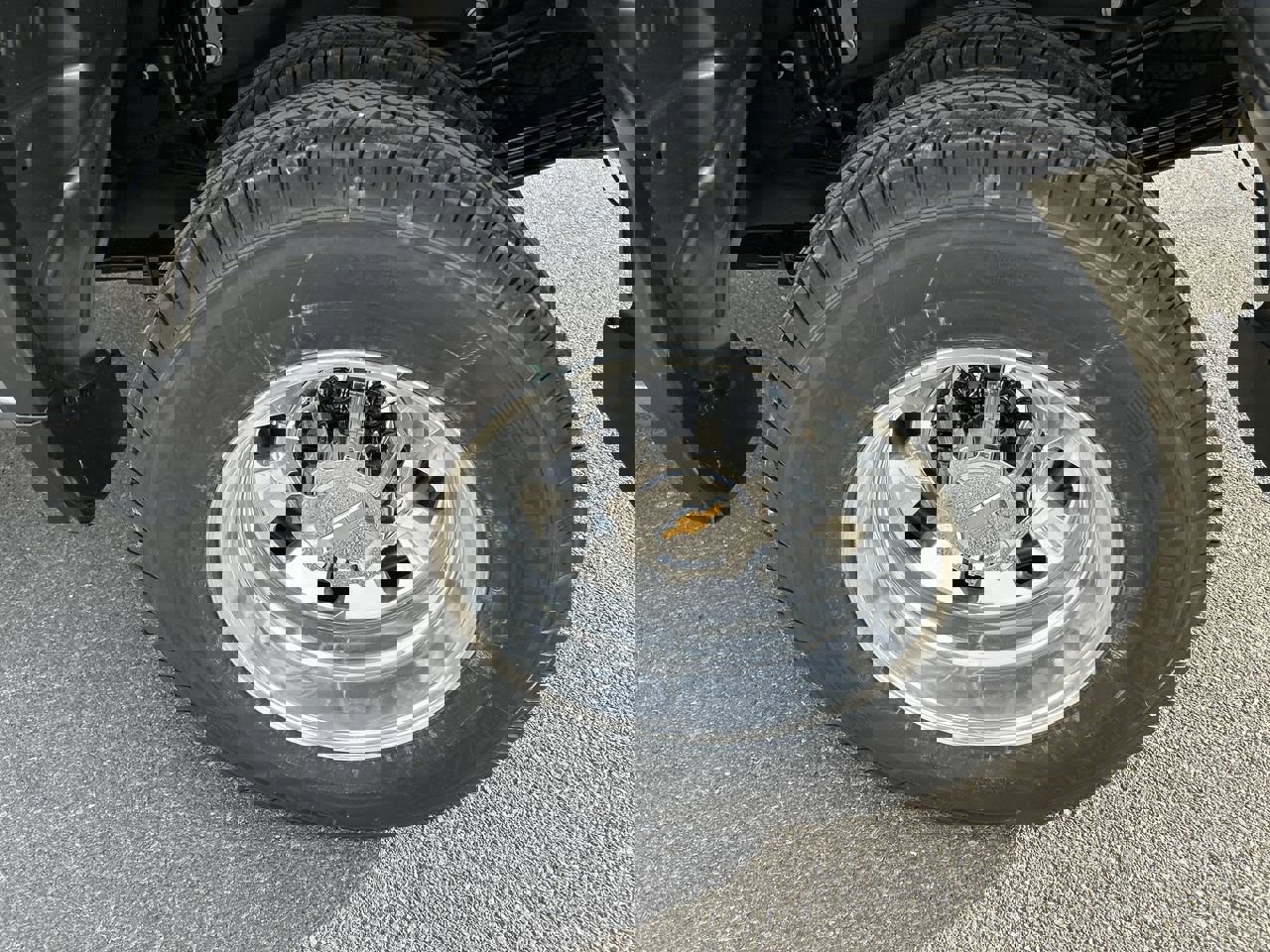 New 2026 Chevrolet Silverado 3500 LT image 9