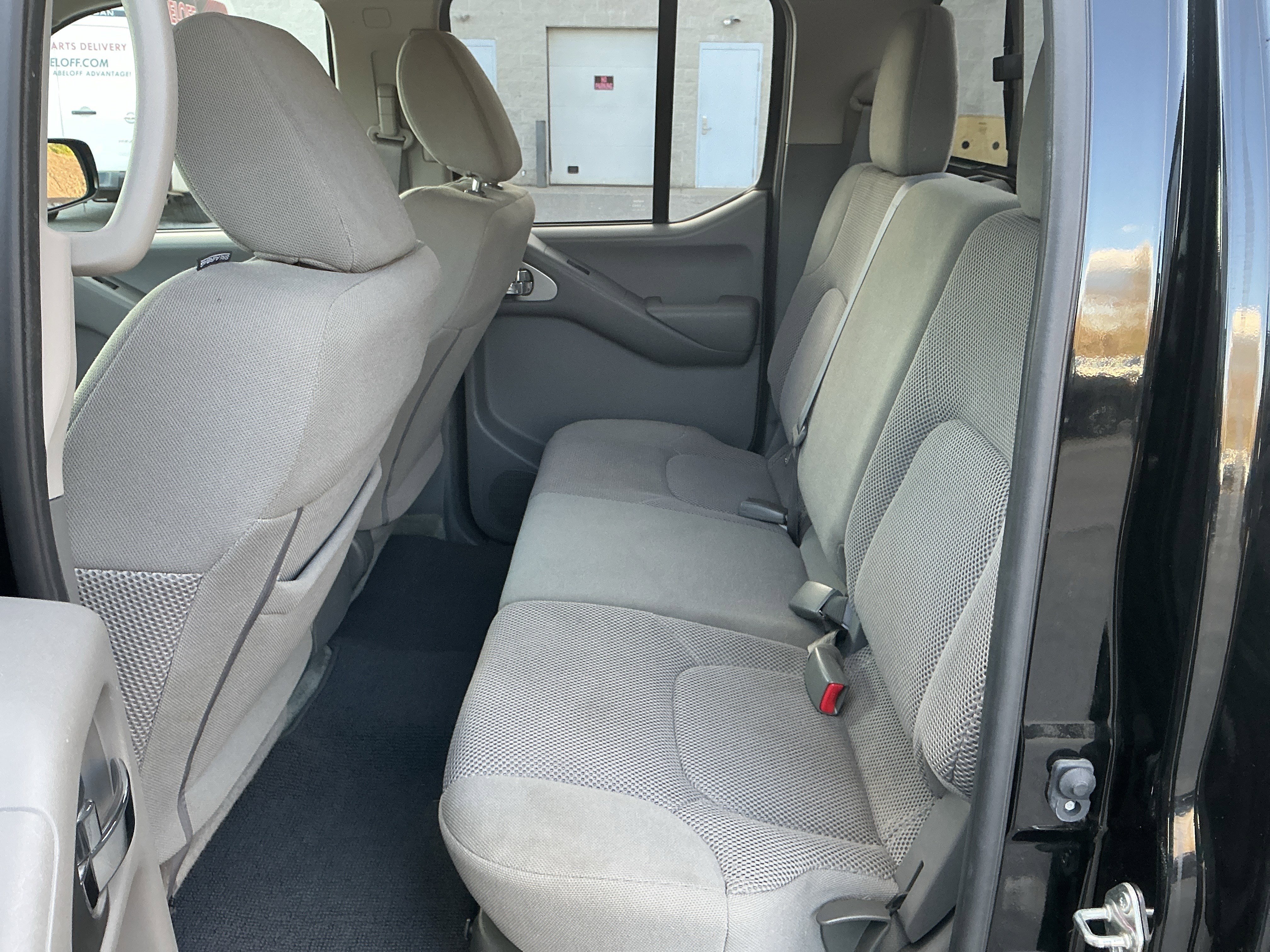 Used 2018 Nissan Frontier SV w/ Value Truck Package AWD/4WD image 16