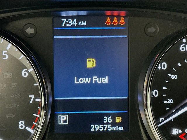 Used 2022 Nissan Rogue Sport SV w/ Technology Package image 28