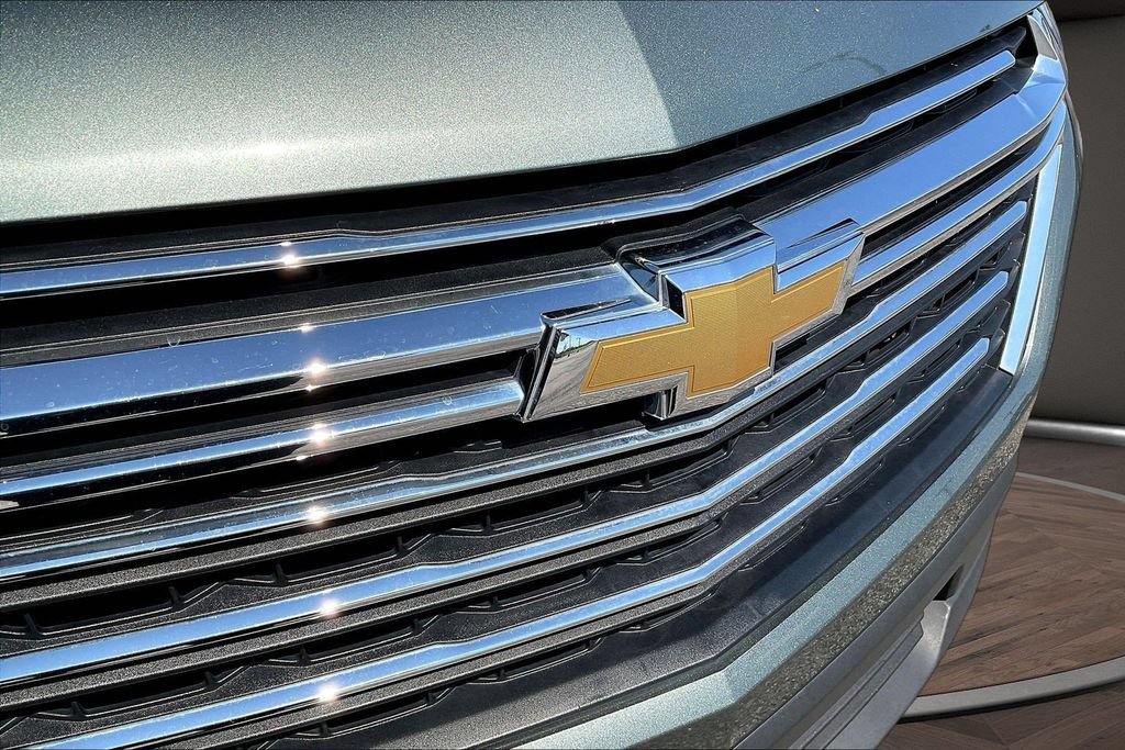 Used 2023 Chevrolet Traverse LT FWD image 37