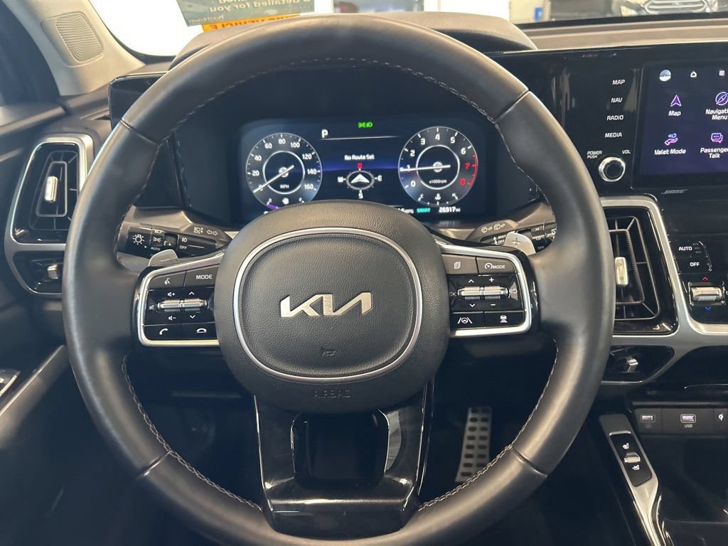 Used 2023 Kia Sorento SX AWD/4WD image 12