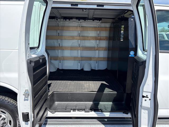 Certified 2024 GMC Savana 2500 w/ Driver Convenience Package RWD image 22