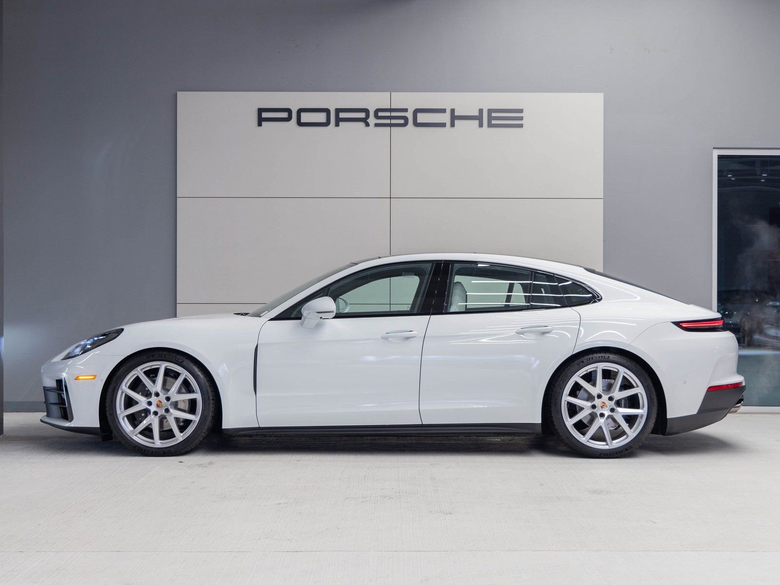 New 2026 Porsche Panamera 4 AWD/4WD image 2