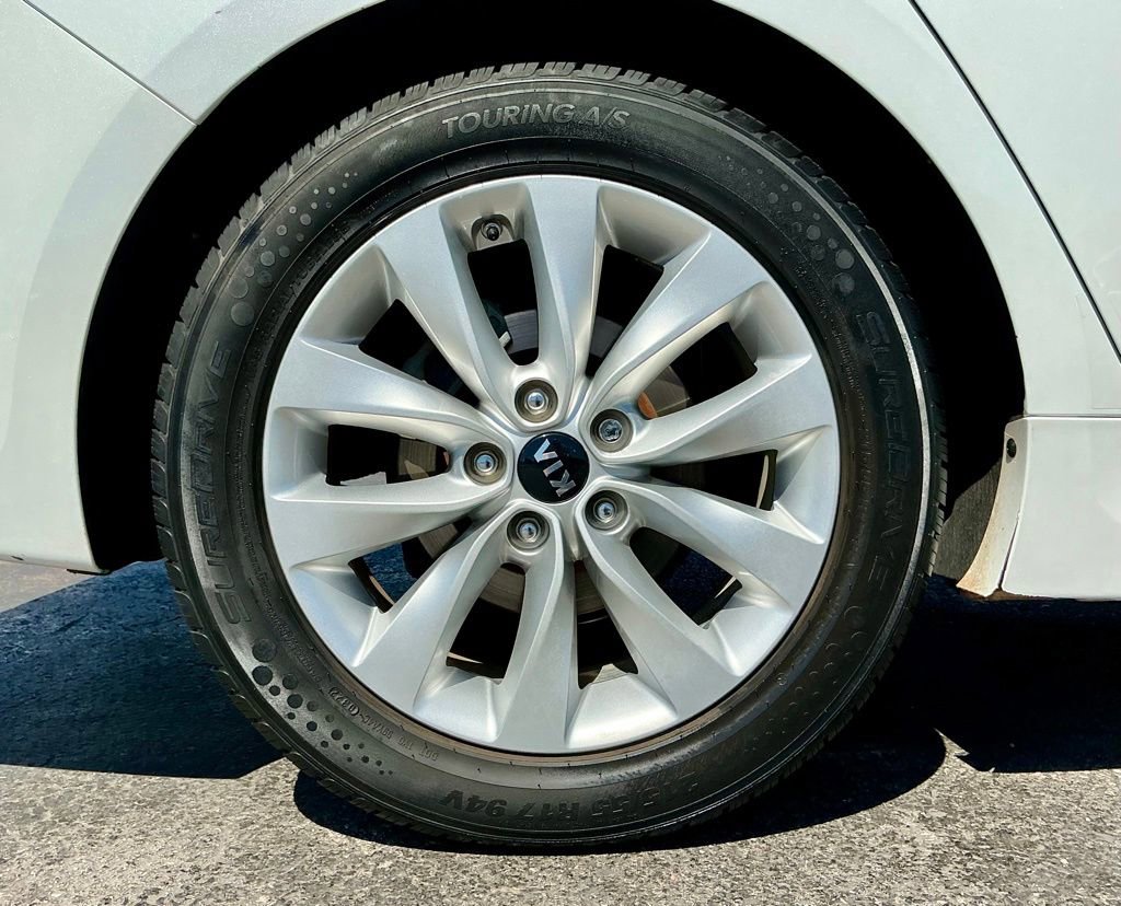 Used 2016 Kia Optima EX FWD image 23