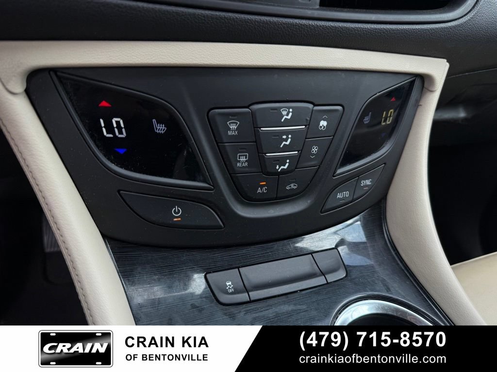 Used 2017 Buick Envision Essence FWD image 17