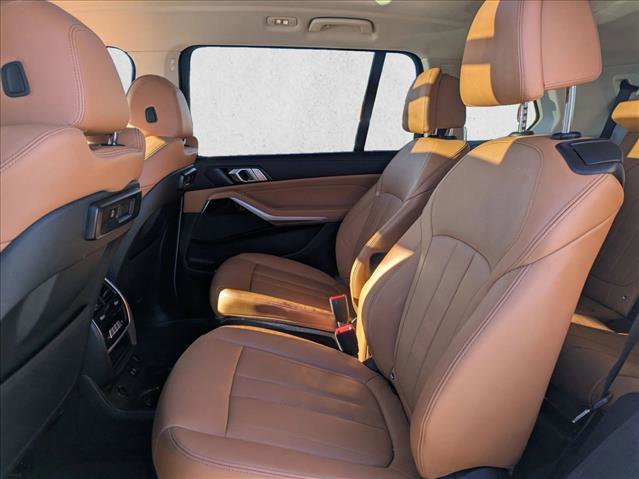 Used 2021 BMW X7 xDrive40i image 21