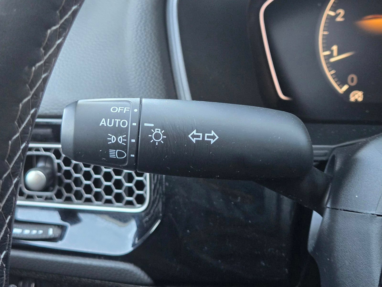 Used 2023 Honda Civic Sport image 23