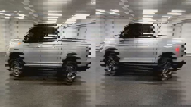 Used 2023 Honda Ridgeline Sport image 5