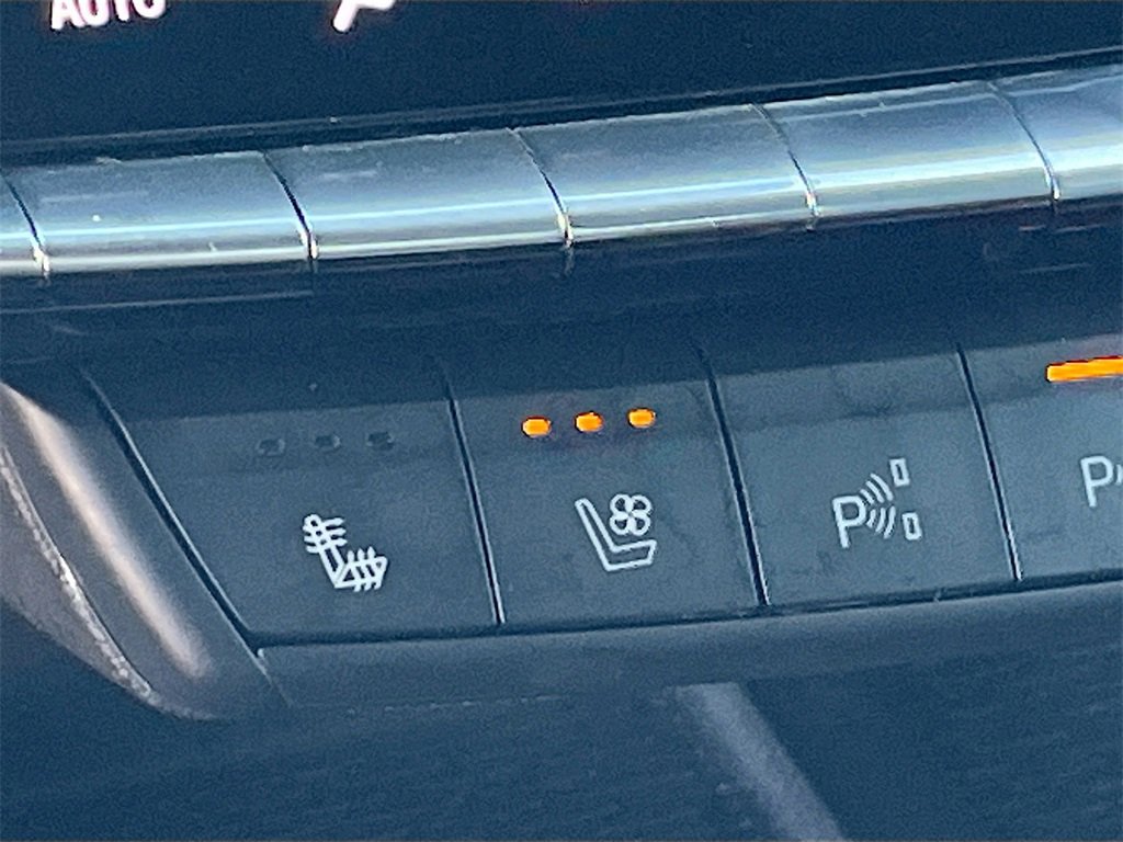 Used 2025 Cadillac CT5 Premium Luxury image 21