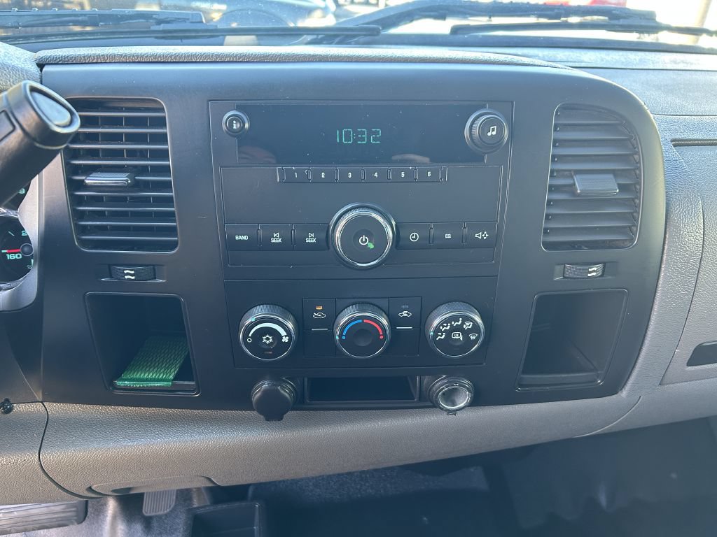 Used 2009 GMC Sierra 2500 W/T AWD/4WD image 5