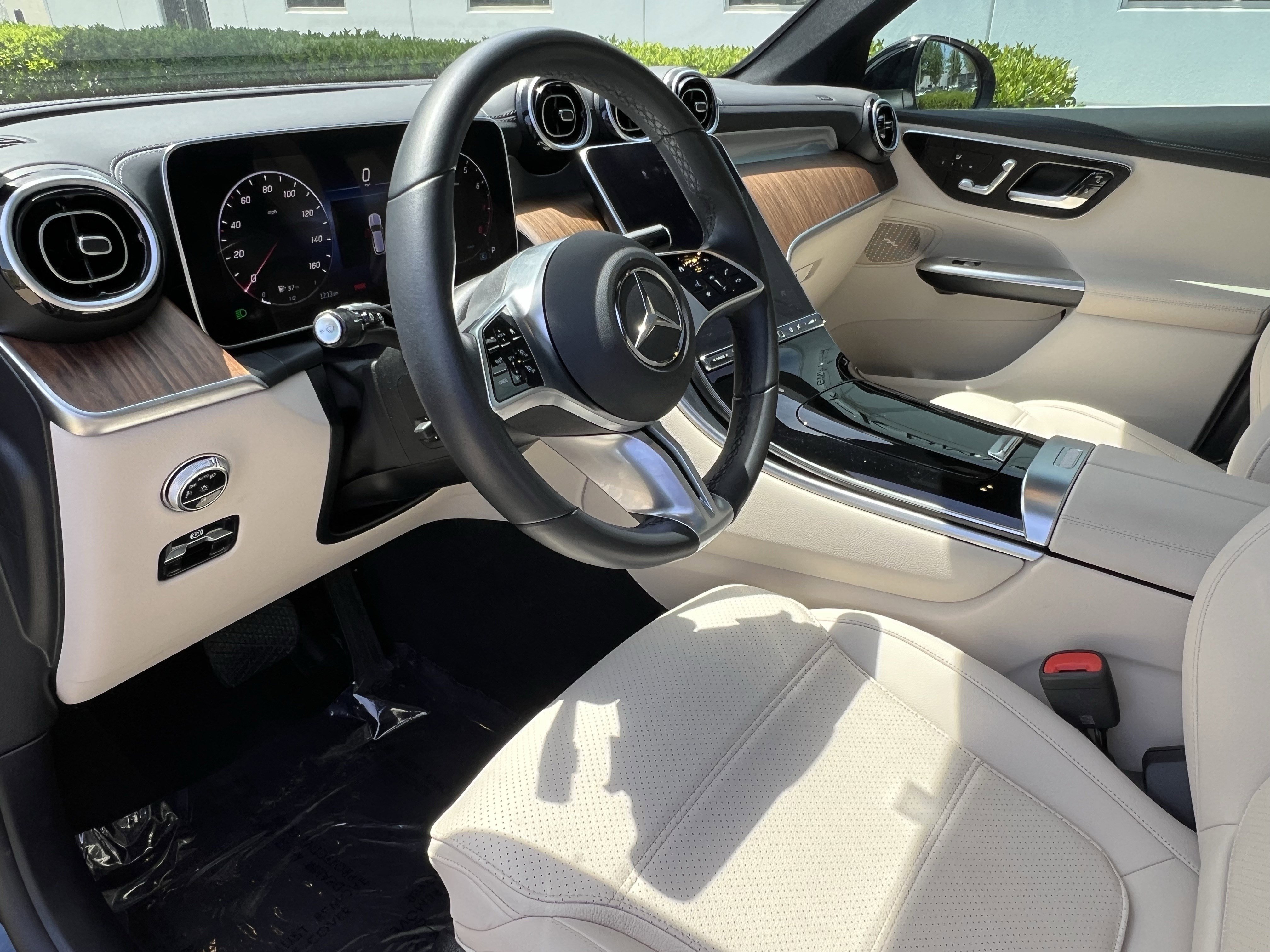 Certified 2024 Mercedes-Benz GLC 300 4MATIC image 17