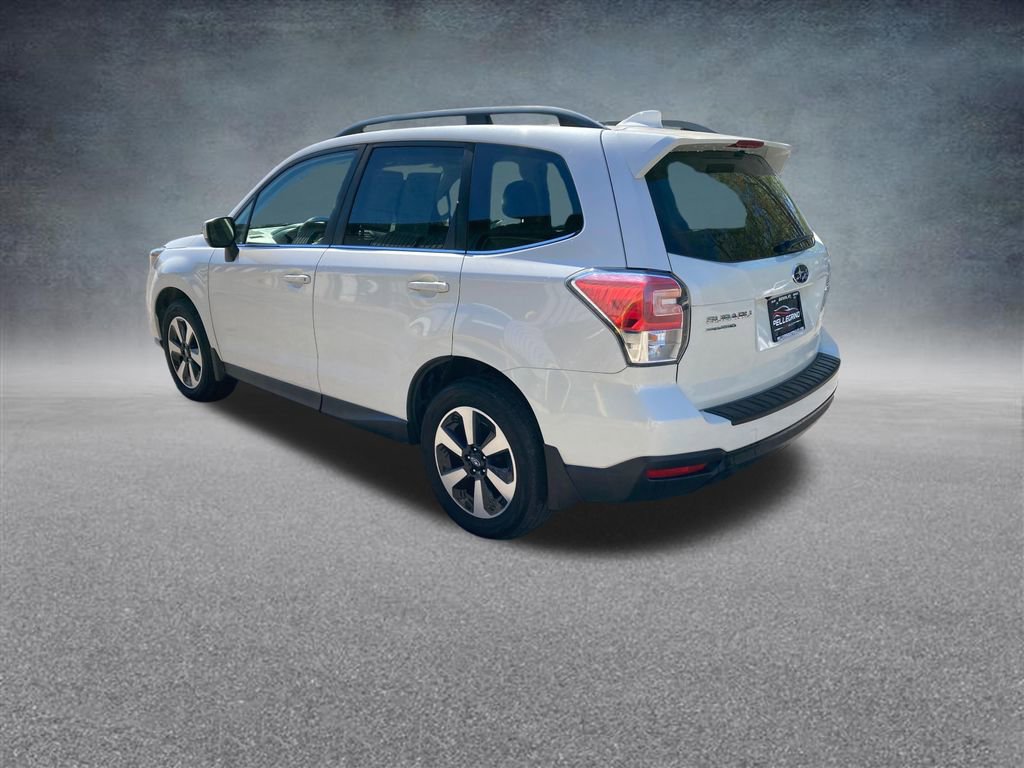 Used 2018 Subaru Forester 2.5i Limited AWD/4WD image 4