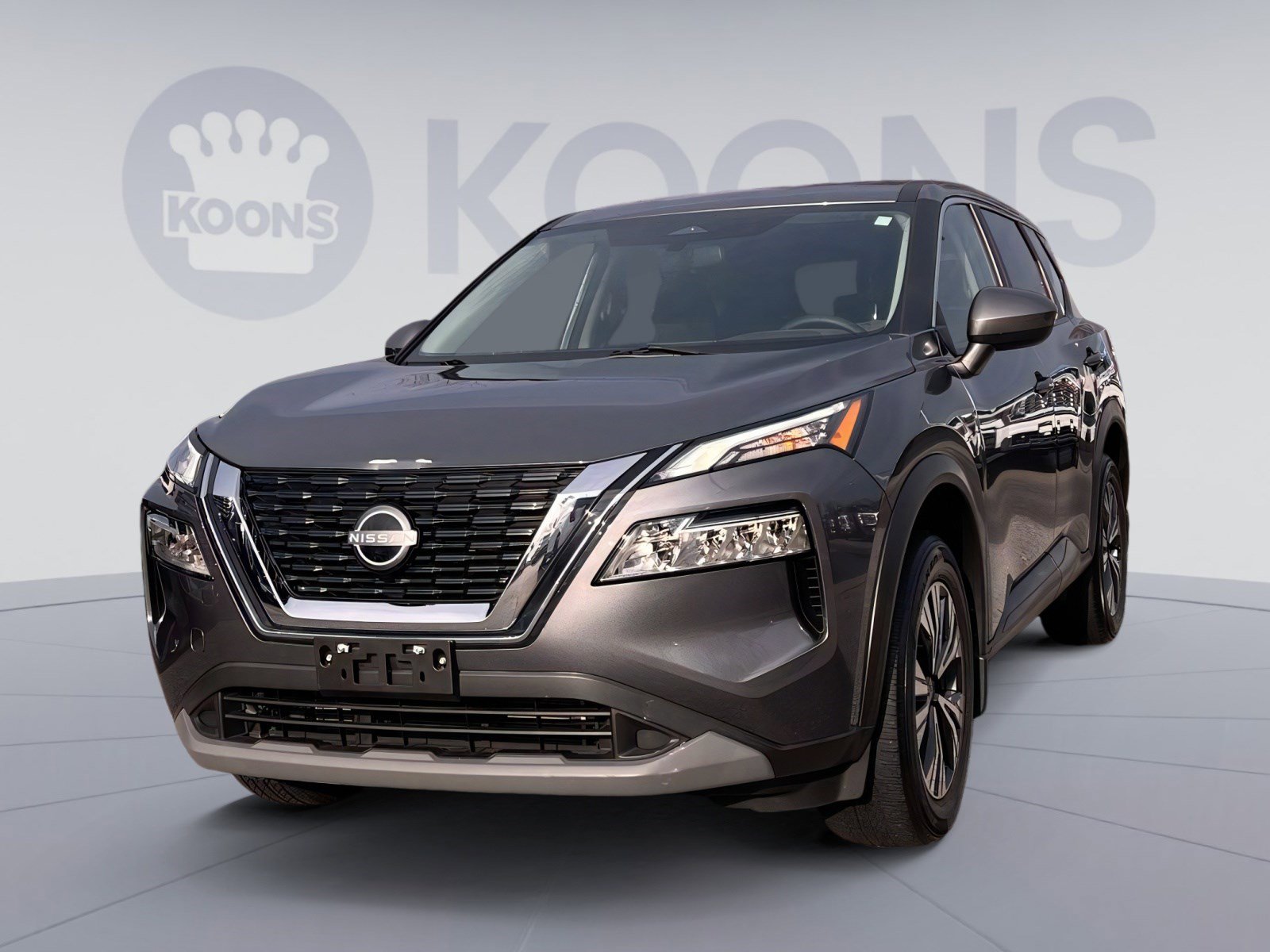 Used 2023 Nissan Rogue SV image 1