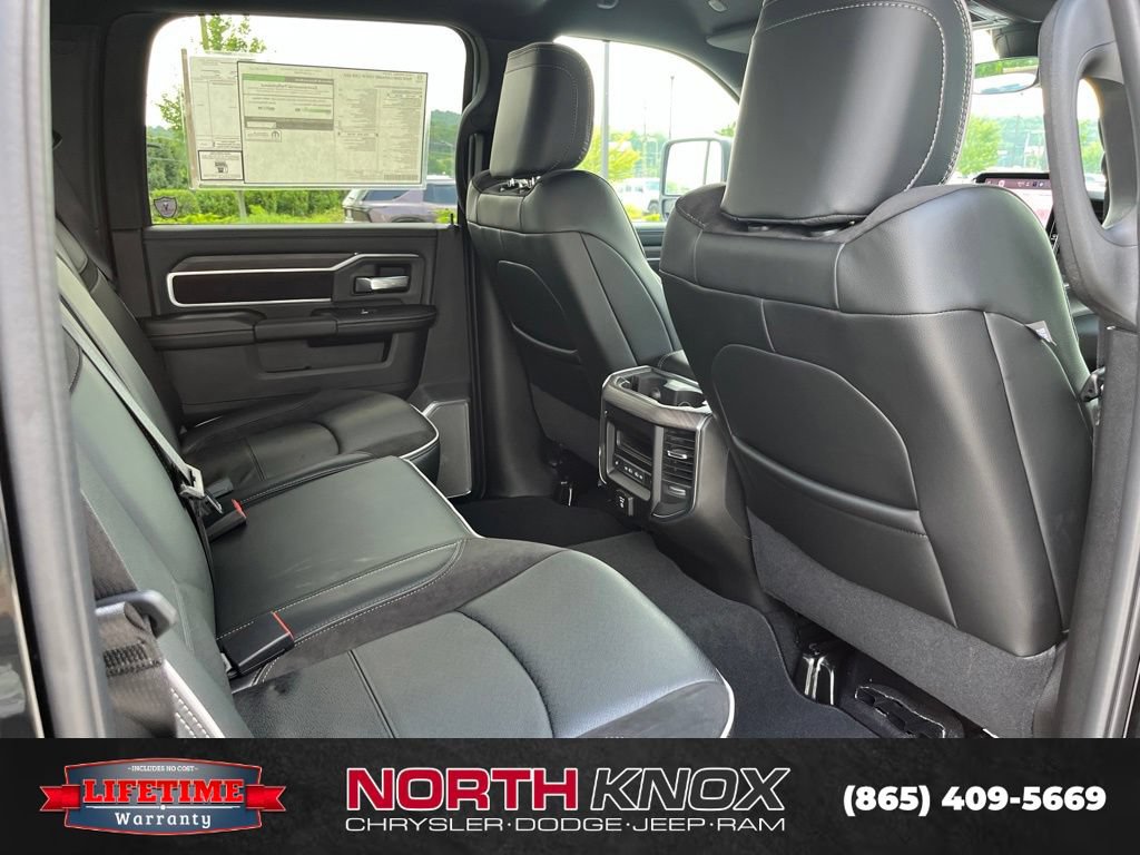 New 2026 RAM 2500 Laramie AWD/4WD image 24