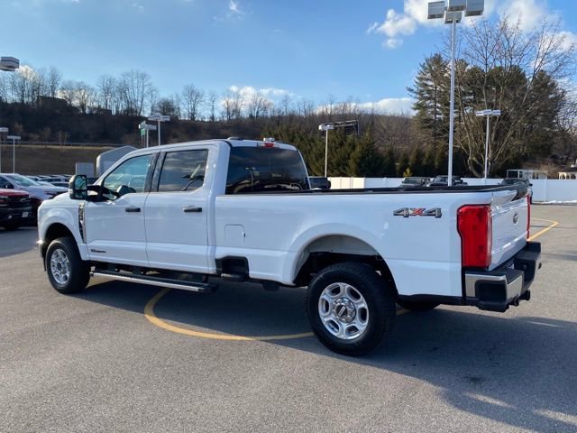 Used 2025 Ford F250 XLT AWD/4WD image 3