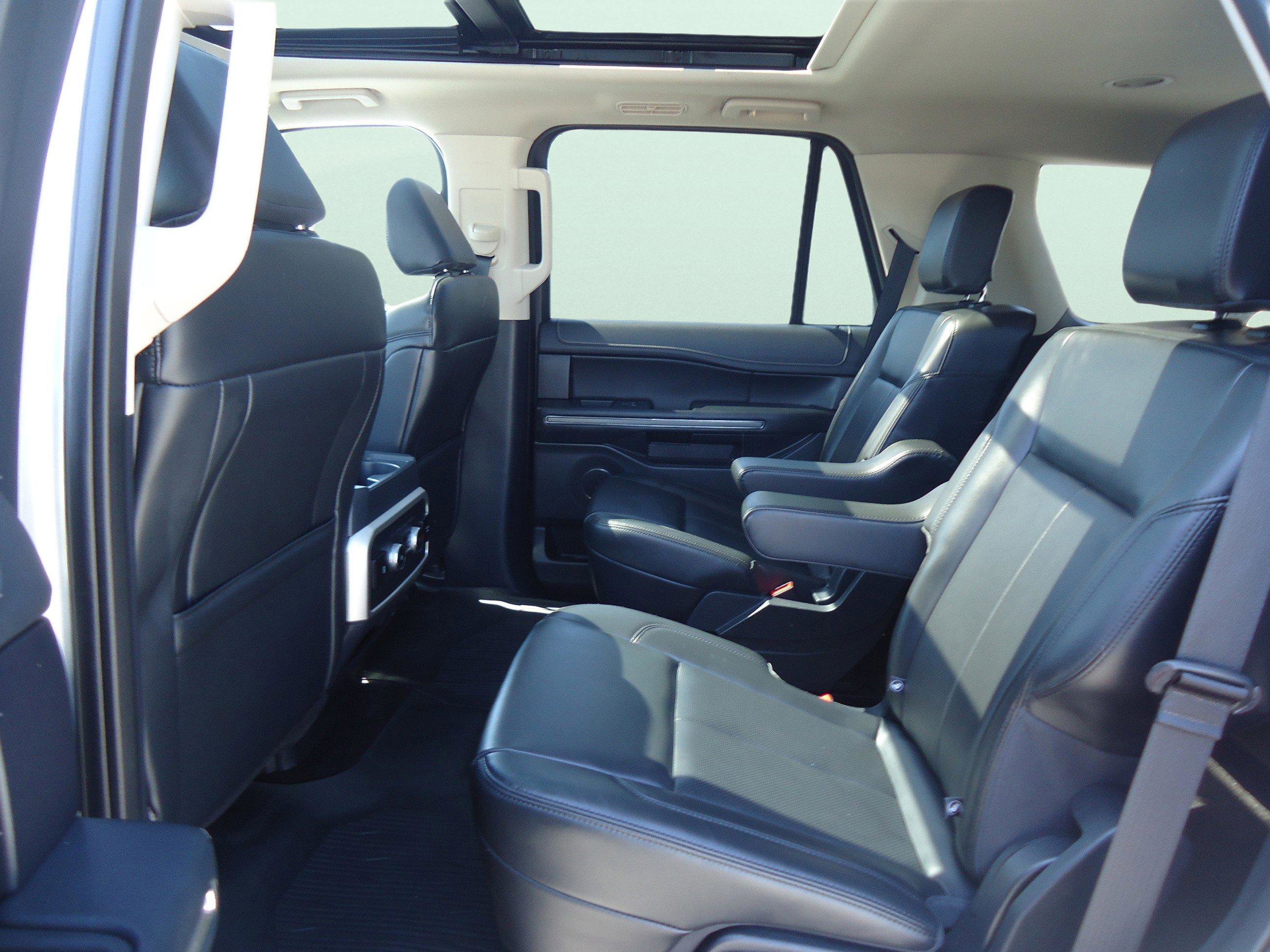 Used 2022 Ford Expedition XLT AWD/4WD image 29