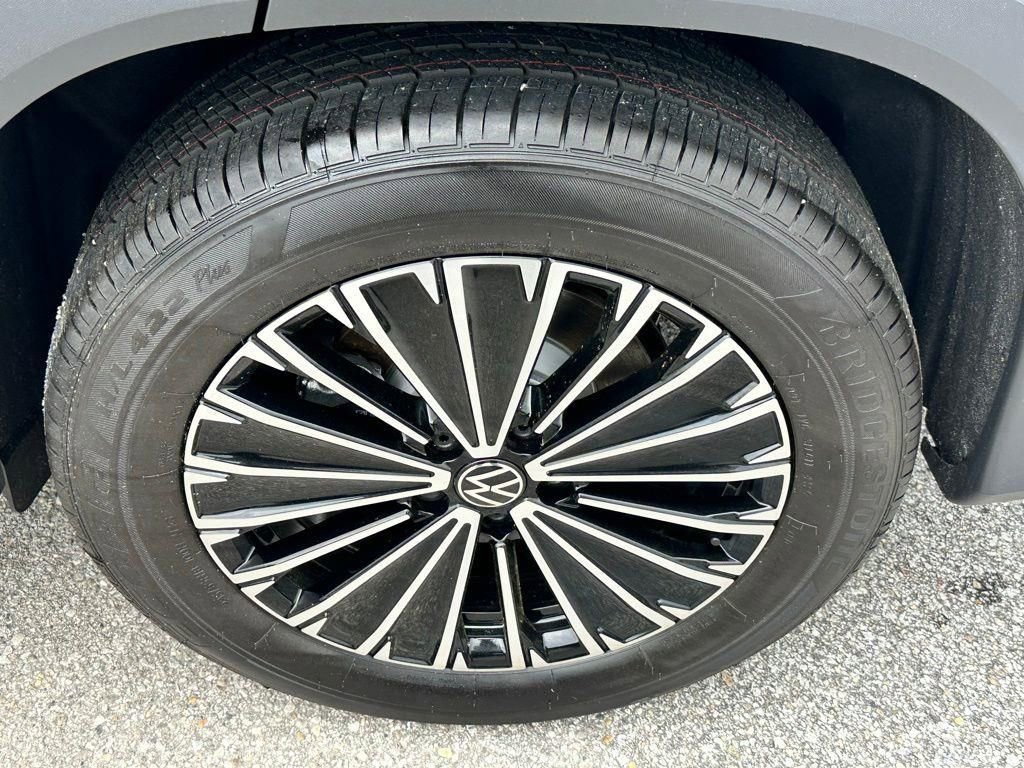 New 2026 Volkswagen Tiguan S image 21