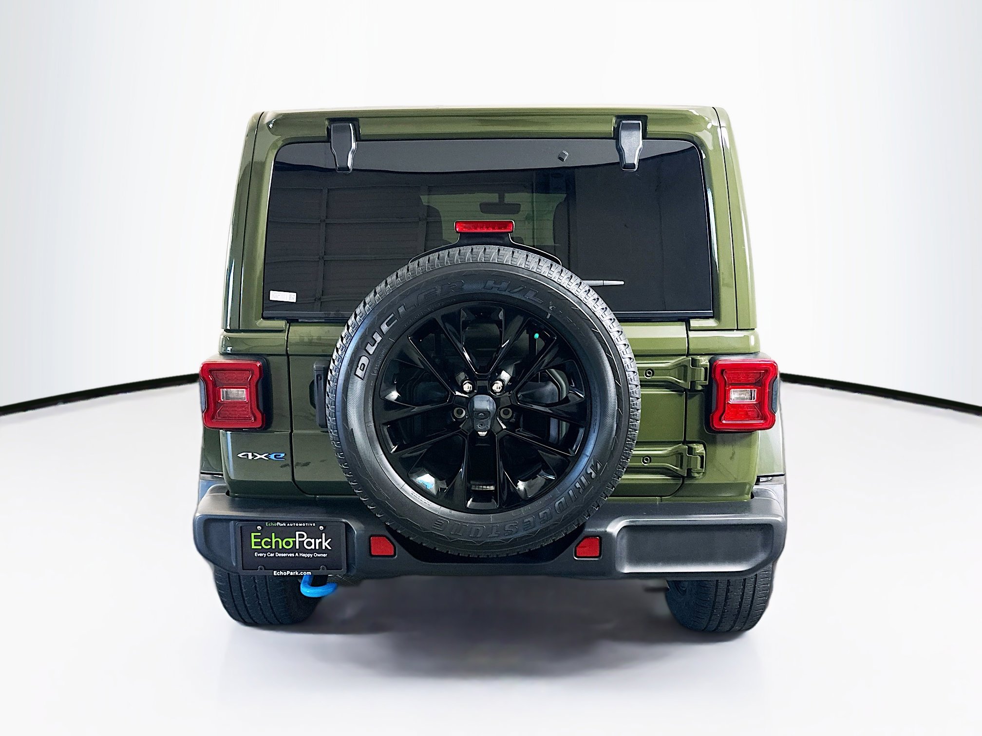 Used 2023 Jeep Wrangler Sahara image 7