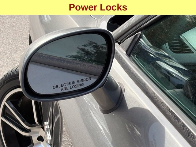 Used 2011 Dodge Challenger R/T RWD image 7
